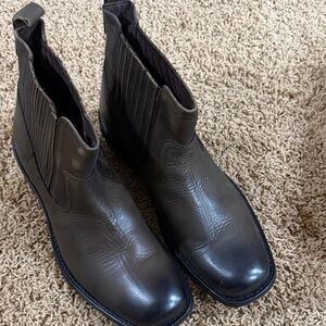 Clarks Dark Brown Leather Ankle Boots - Mettro Grillo Taupe